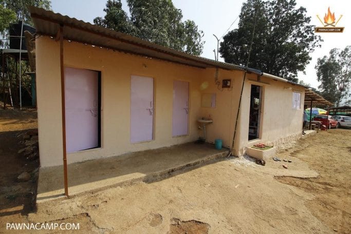 toilets place of camp C