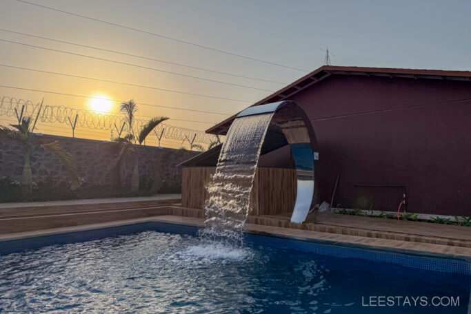 private infinity pool near Pawna lake-09