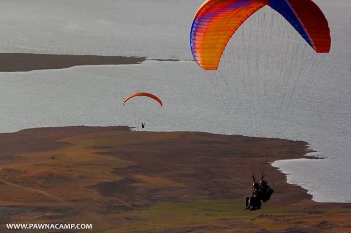 Pawna lake paragliding - 2 paragliders