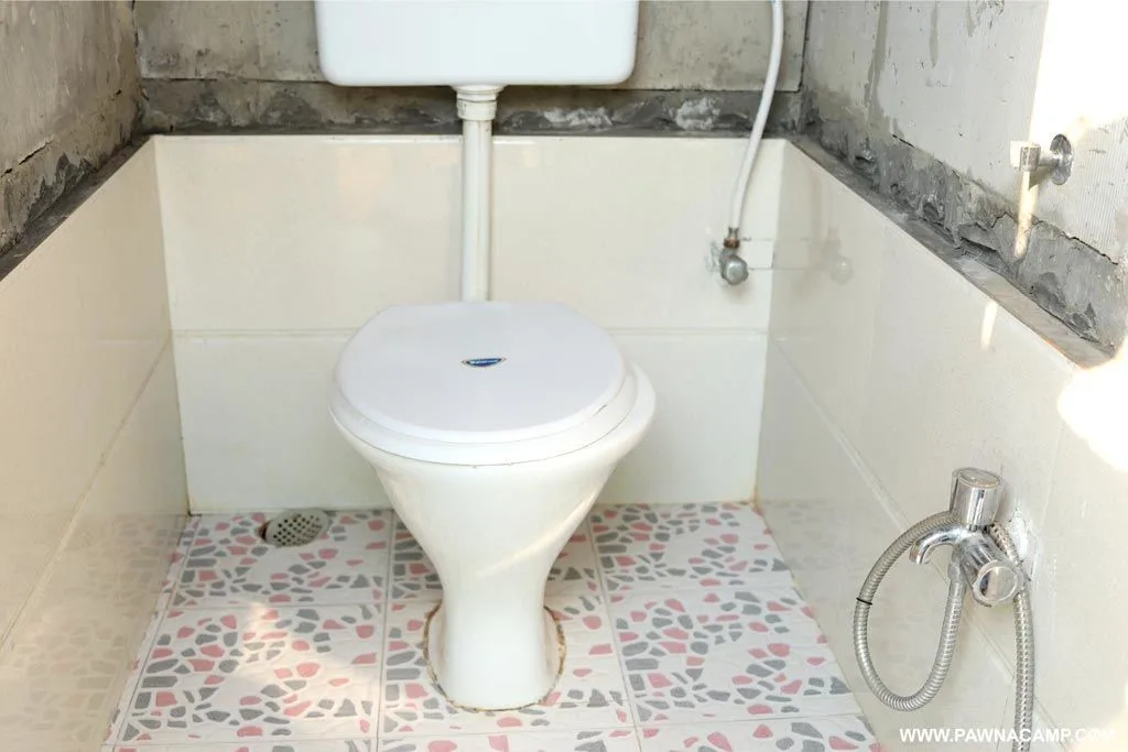 camp B toilet