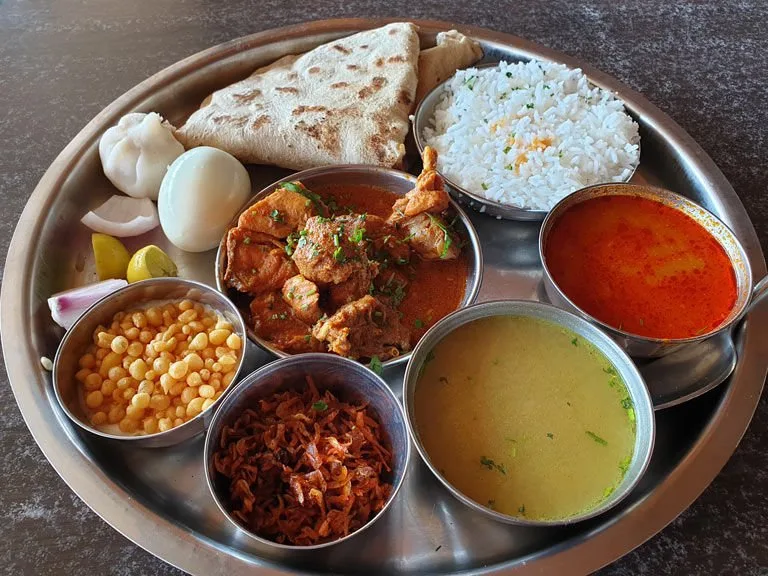 place to eat in Lonavala - food
